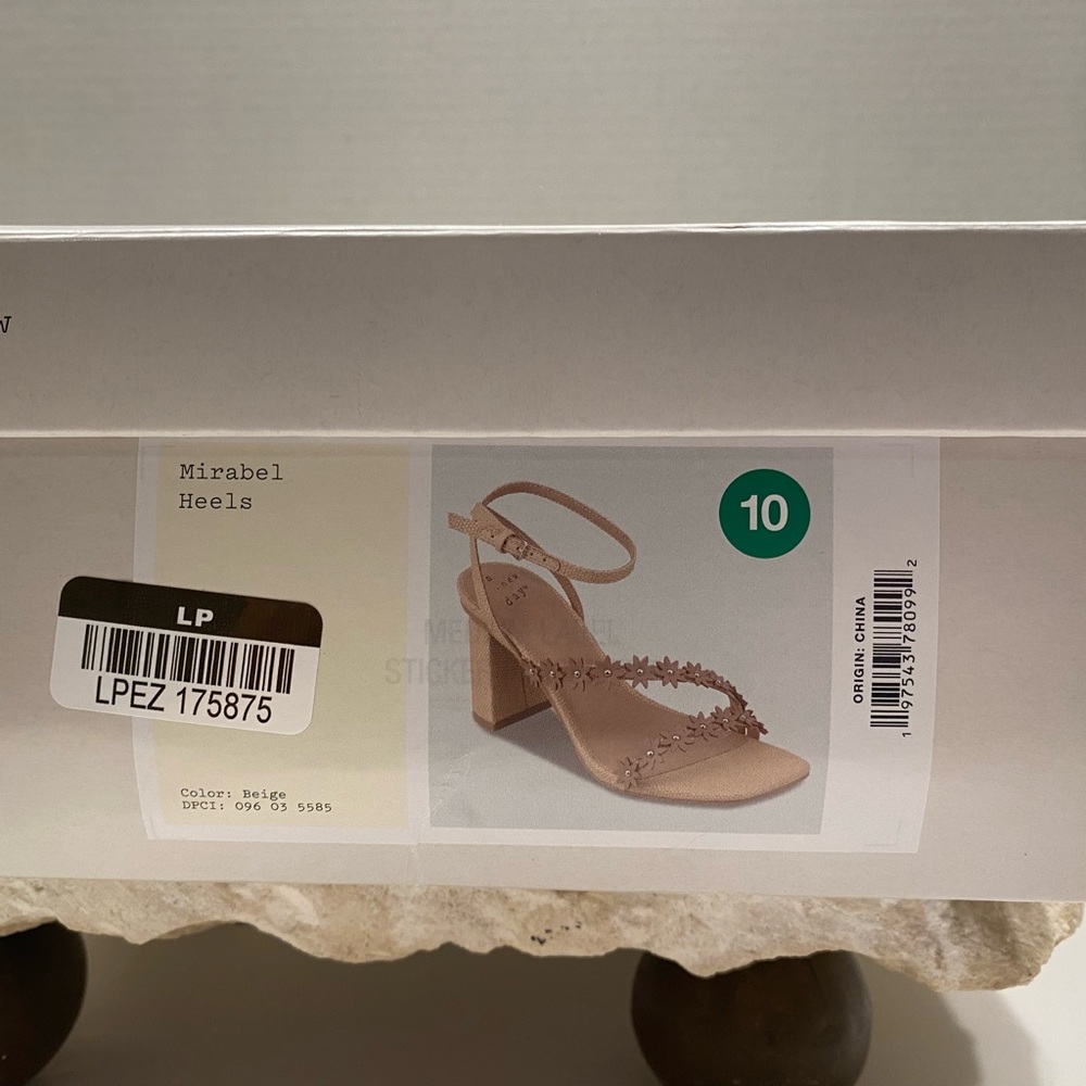 Sz 10 NIB A New Day Mirabel Linen Cream Block High Heel Strappy Sandals - Picture 14 of 14